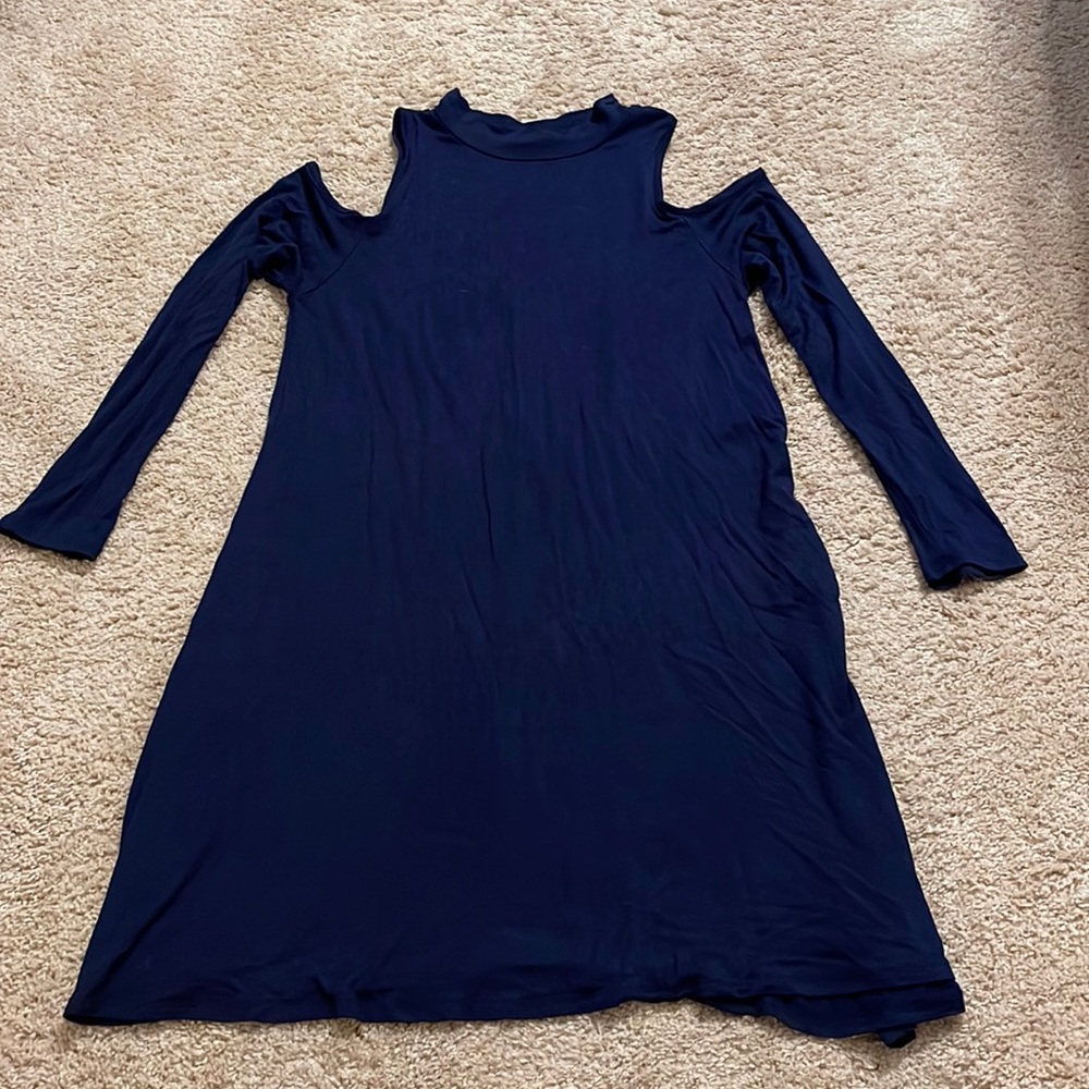 Acemi • cutout shoulder dress